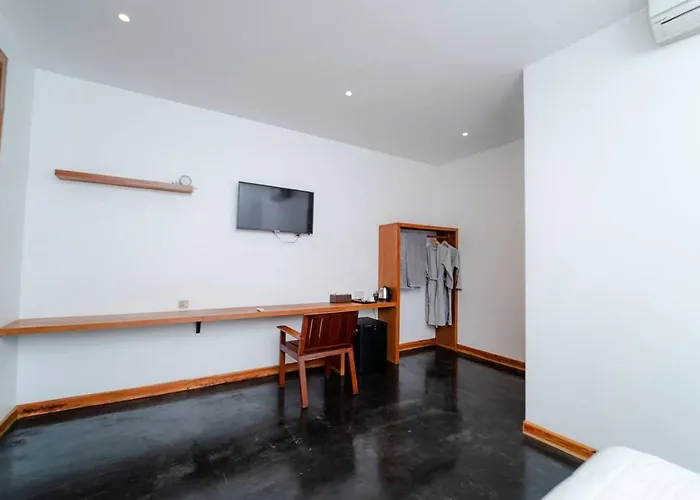 Uma Hotel 3*